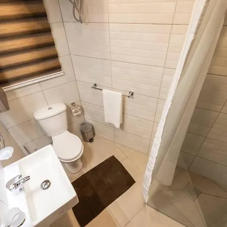 Daire Wait And Sea *